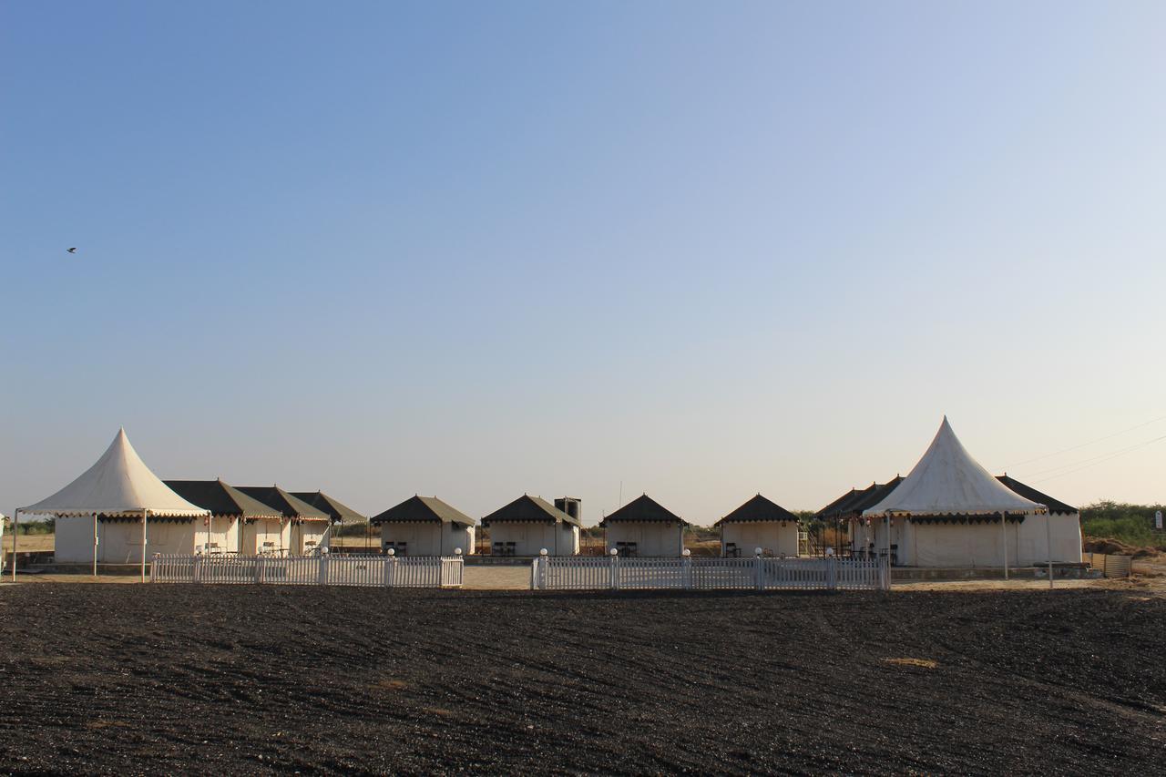 Nova Patgar Tents Hotel Bhuj Exterior foto